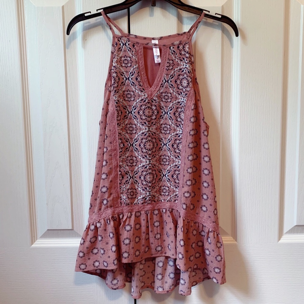 Xhilaration Flowy Tank | M